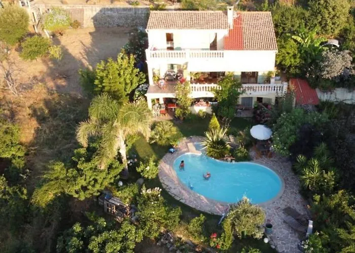 Petit Coin De Paradis, Vue Panoramique &montagne, Piscine Privee... 아파트 칼카토지오